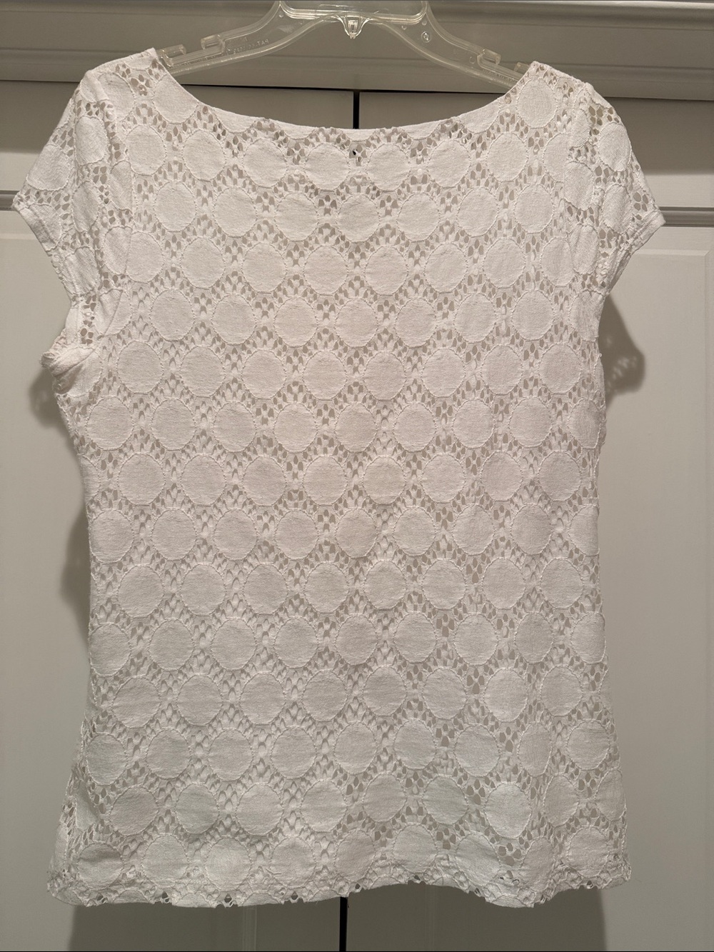 Banana Republic White Lace Cap Sleeve Blouse